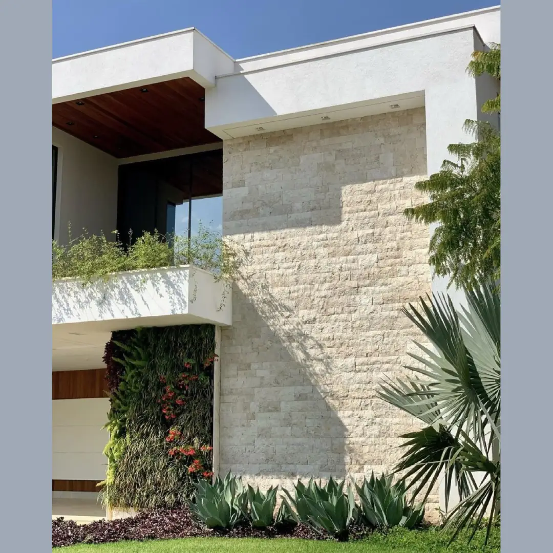 Motif Batuan Cerah Alami