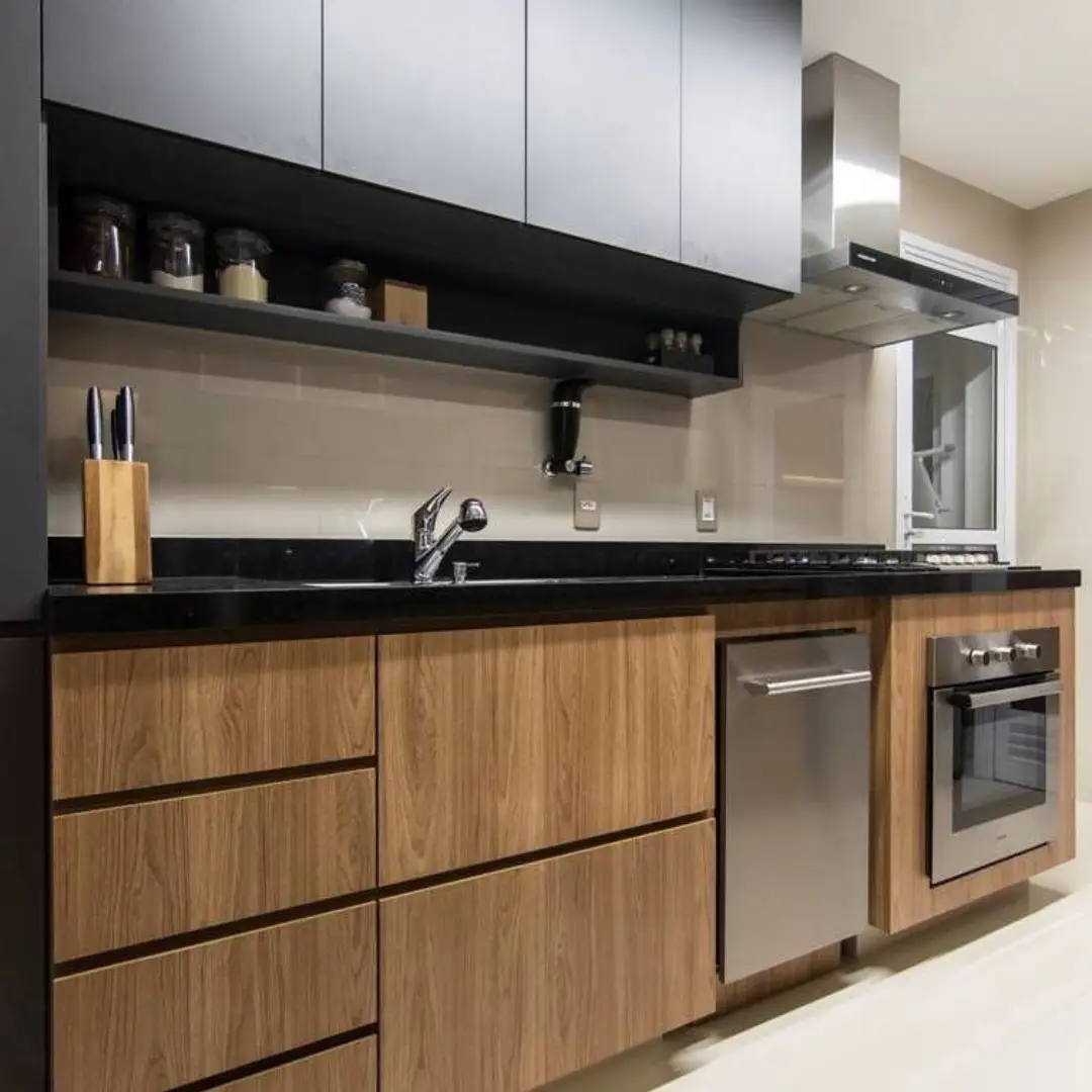 Kombinasi Kitchen Set Kayu dan Hitam