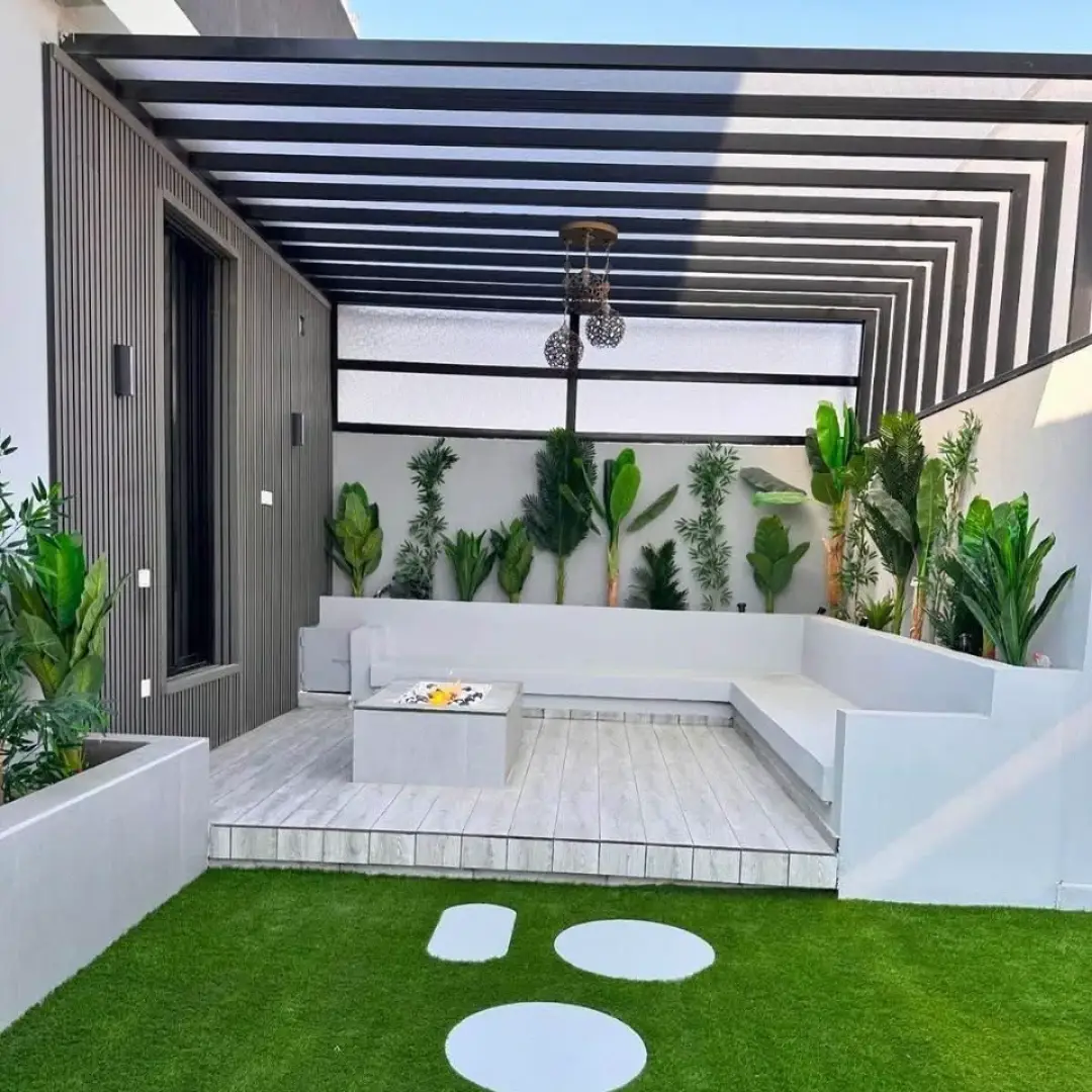 Rooftop Minimalis dengan Kanopi