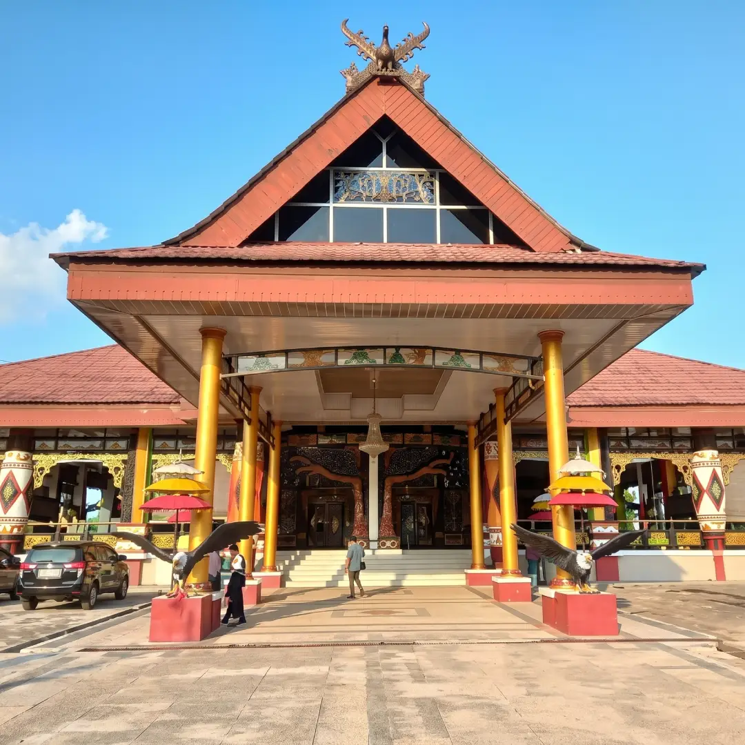 Rumah Adat Lampung Nuwo Balak