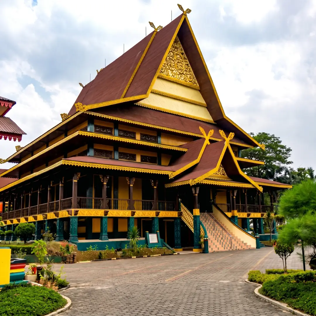 Rumah Adat Riau Selaso Jatuh Kembar