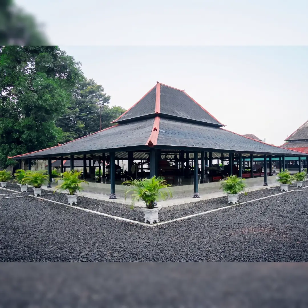Rumah Adat Yogyakarta Bangsal Kencono