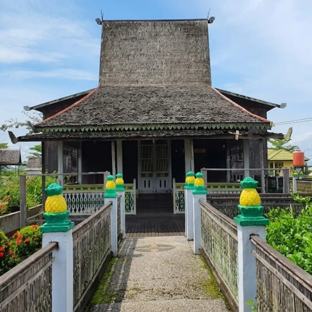 Rumah Adat di Kalimantan Selatan