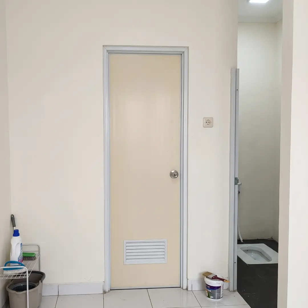 pintu kamar mandi plastik