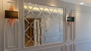 Read more about the article Pakai Model Wall Moulding Kaca Bevel Ini Bikin Ruangan Terlihat Mewah