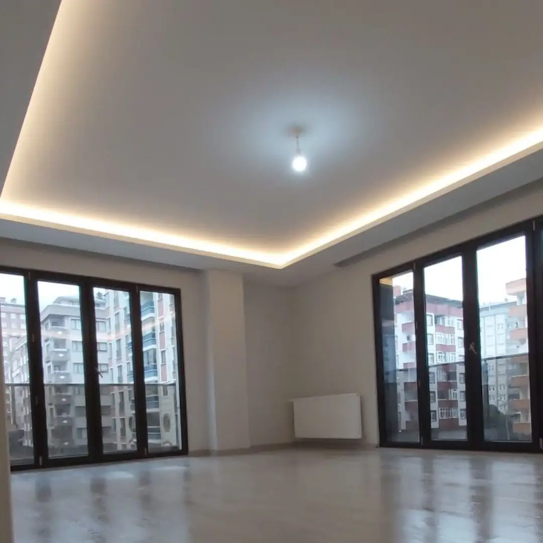 Plafon PVC Polos dengan Hidden Lamp Modern
