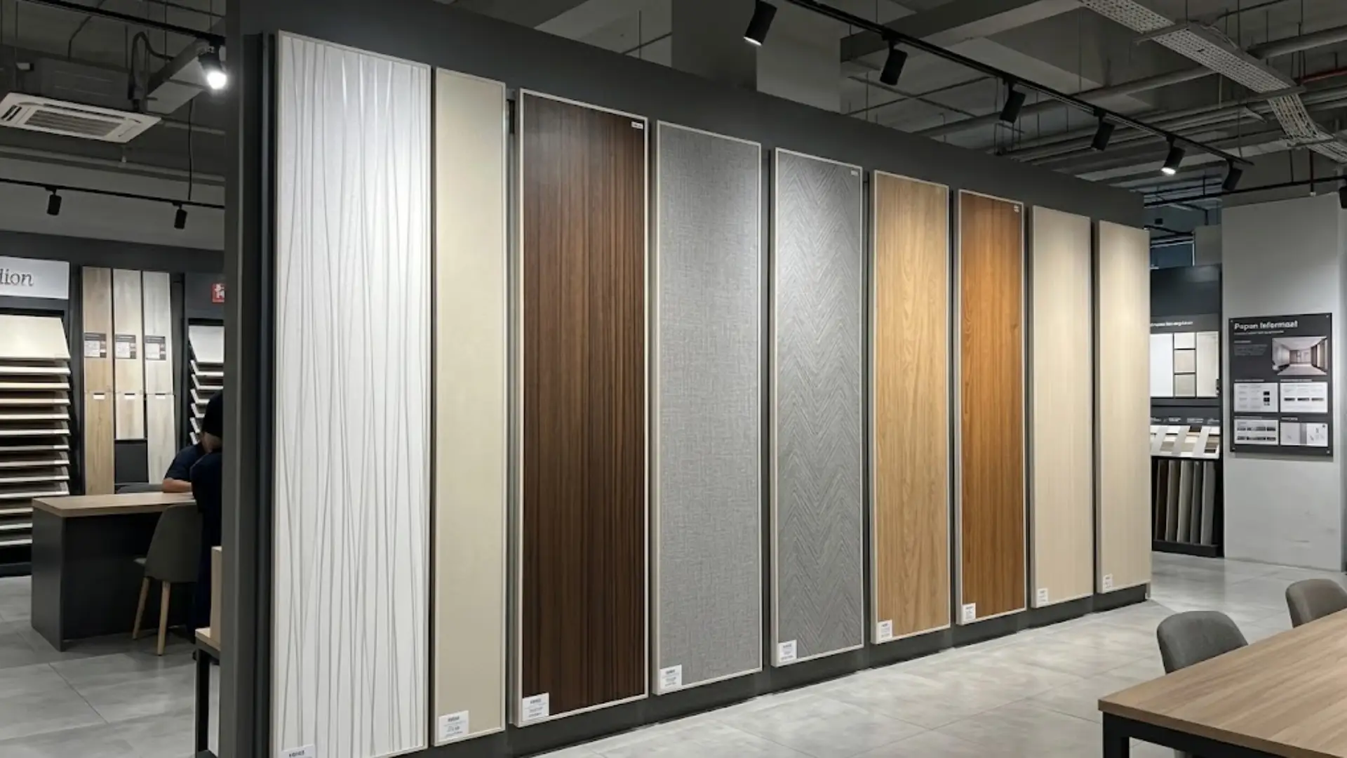 You are currently viewing Jual Wallboard PVC Polos Tampilan Premium dan Elegan Merk Mevvah